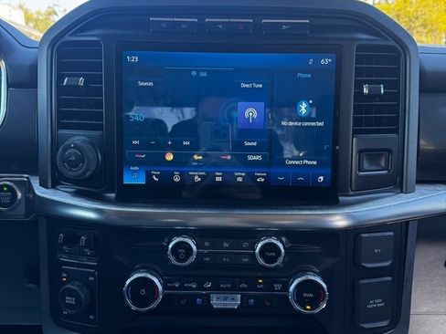 Used 2021 Ford F150 Lariat w/ Trailer Tow Package image 22