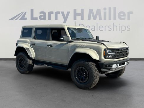 New 2025 Ford Bronco Raptor w/ Interior Carbon Fiber Pack AWD/4WD image 7