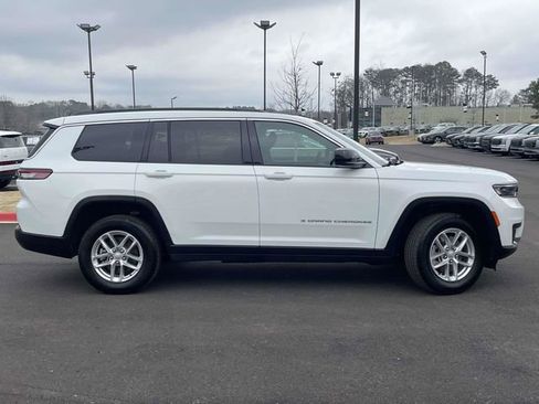 Used 2025 Jeep Grand Cherokee L Laredo w/ Luxury Tech Group I image 2