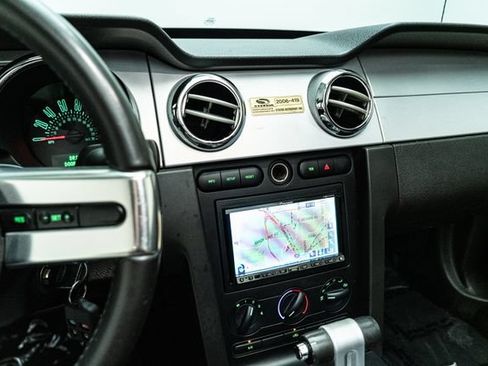 Used 2006 Ford Mustang GT Premium RWD image 25