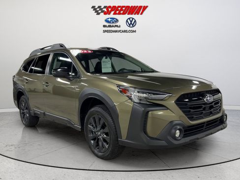 Used 2023 Subaru Outback Onyx Edition AWD/4WD image 2