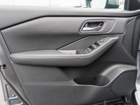 New 2026 Nissan Rogue SV w/ Cold Weather Package AWD/4WD image 12