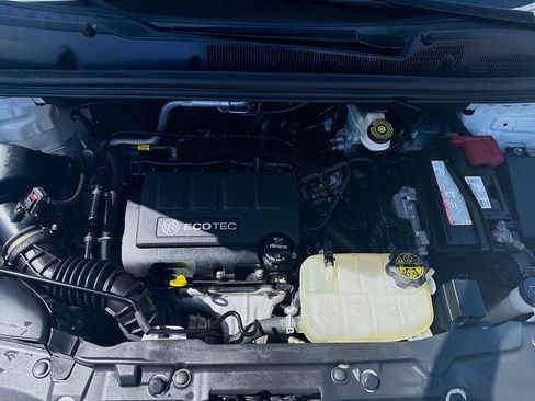 Used 2019 Buick Encore Preferred image 34