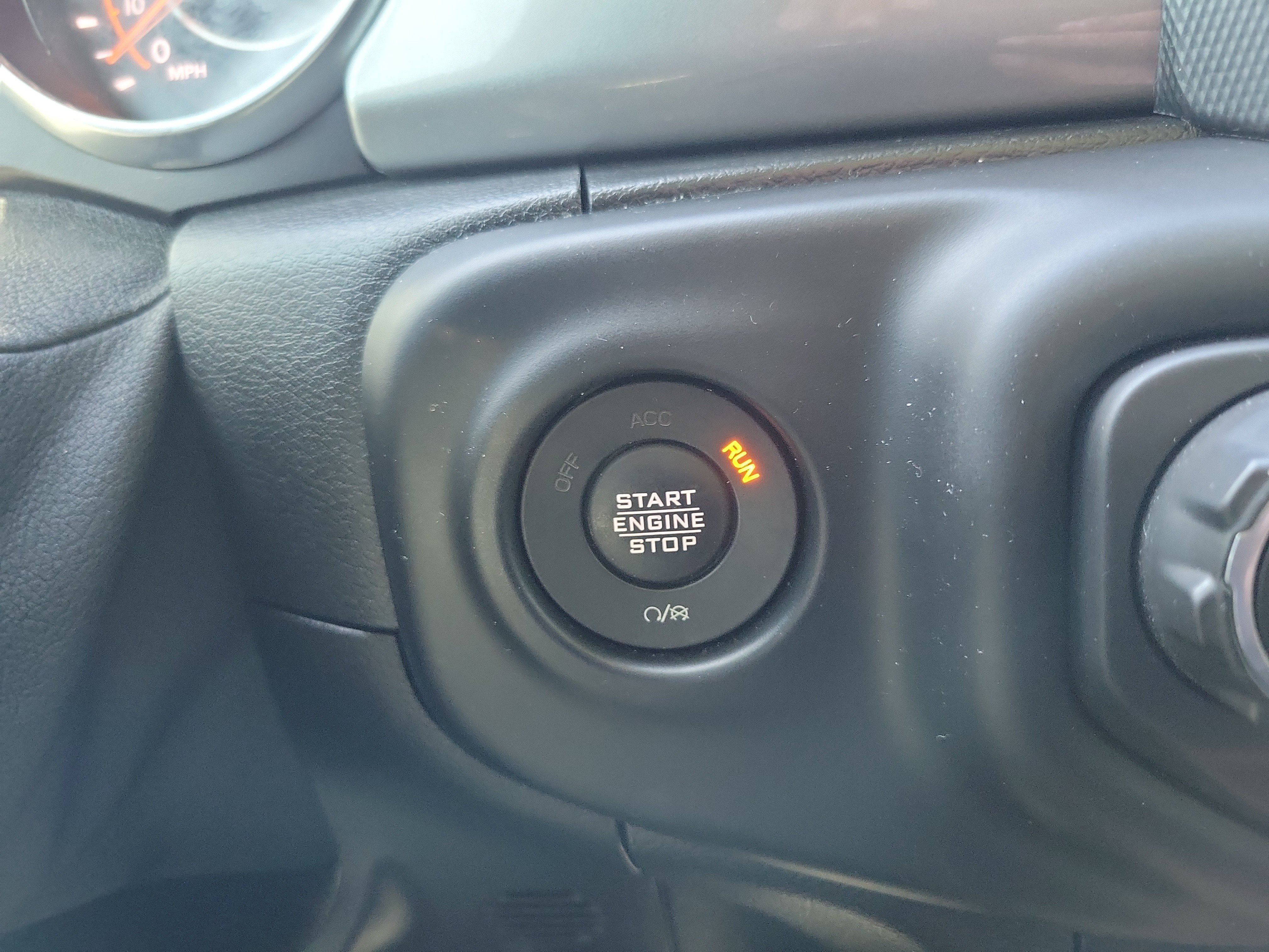 Used 2021 Jeep Wrangler Unlimited Sahara w/ LED Lighting Group AWD/4WD image 29
