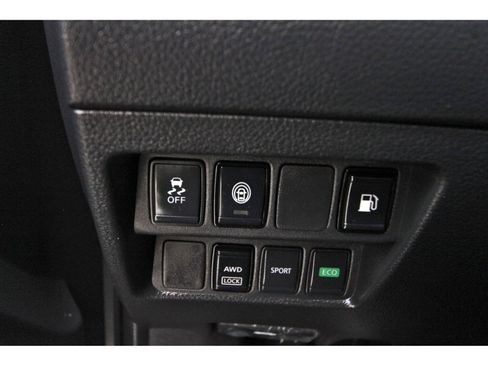 Used 2019 Nissan Rogue S AWD/4WD image 24