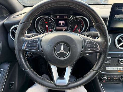 Used 2018 Mercedes-Benz CLA 250 4MATIC image 24