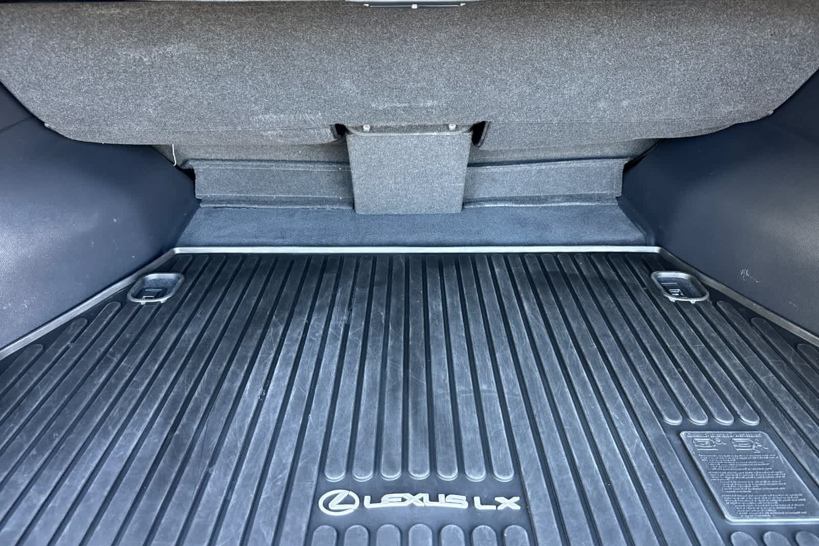 Used 2023 Lexus LX 600 4WD w/ Ultra Luxury Package image 17