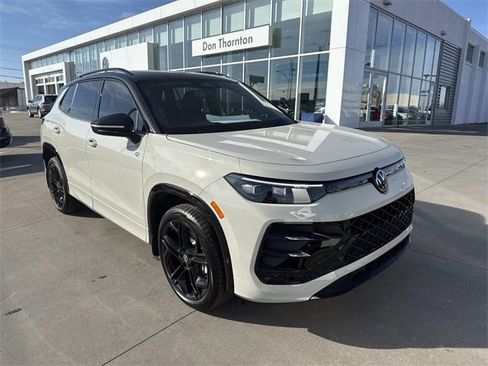 New 2026 Volkswagen Tiguan SE R-Line image 1