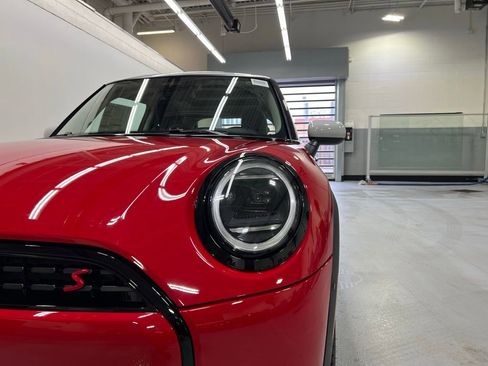 Certified 2025 MINI Cooper S image 9