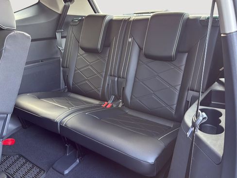 Used 2024 Volkswagen Atlas SE image 21