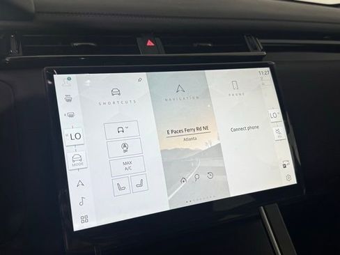 New 2026 Land Rover Range Rover Velar Dynamic SE image 33