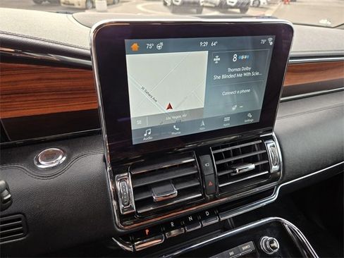 Used 2019 Lincoln Navigator Select w/ Technology Package image 27