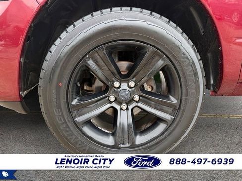 Used 2019 RAM 1500 Express w/ Wheel & Sound Group AWD/4WD image 8