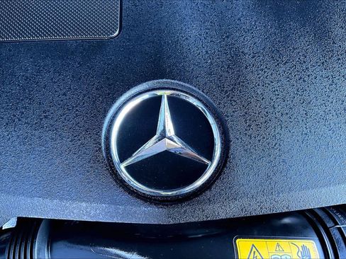 Used 2022 Mercedes-Benz GLC 300 image 33