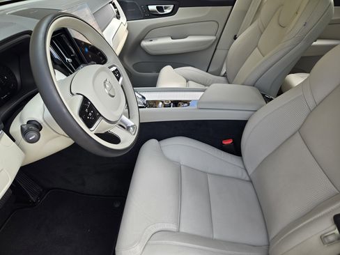 Used 2026 Volvo XC60 B5 Ultra w/ Climate Package AWD/4WD image 11