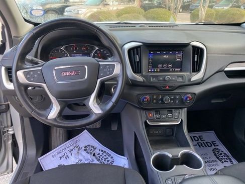Used 2021 GMC Terrain SLE w/ Driver Convenience Package FWD image 8