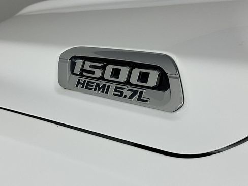 Used 2019 RAM 1500 Big Horn AWD/4WD image 28