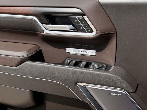 New 2026 GMC Sierra 1500 Denali w/ Technology Package AWD/4WD image 17