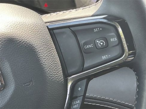 Used 2023 RAM 1500 Limited w/ Body Color Bumper Group image 25