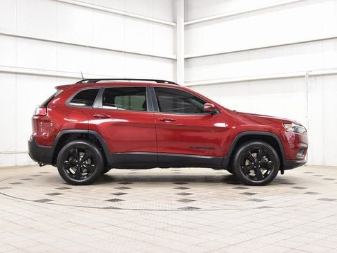 Used 2019 Jeep Cherokee Latitude Plus image 9