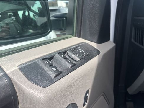 Used 2021 Ford F250 XL w/ Power Equipment Group image 7