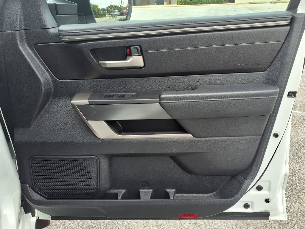 Used 2022 Toyota Tundra SR5 AWD/4WD image 14