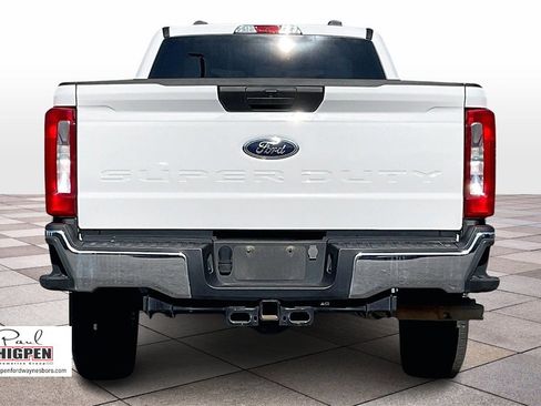 Used 2024 Ford F250 XLT image 4