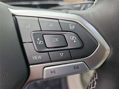 New 2026 Volkswagen Atlas SE image 17