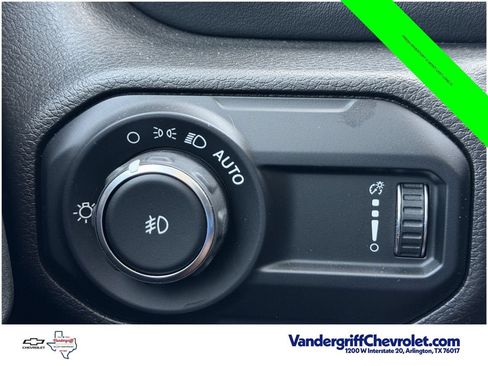 Used 2023 Jeep Wrangler Unlimited Sahara w/ Cold Weather Group AWD/4WD image 21