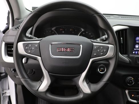 Used 2024 GMC Terrain SLE image 16