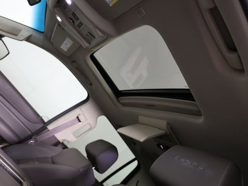 Used 2019 GMC Yukon Denali w/ Denali Ultimate Package image 15