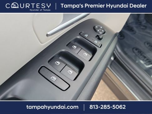 Used 2022 Hyundai Tucson SE w/ Cargo Package image 17