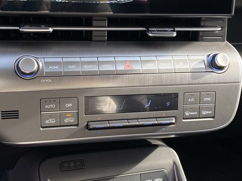 New 2026 Hyundai Kona SEL Premium image 18