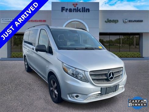 Used 2016 Mercedes-Benz Metris Passenger image 1