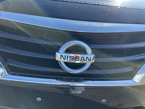 Used 2016 Nissan Versa SV image 23