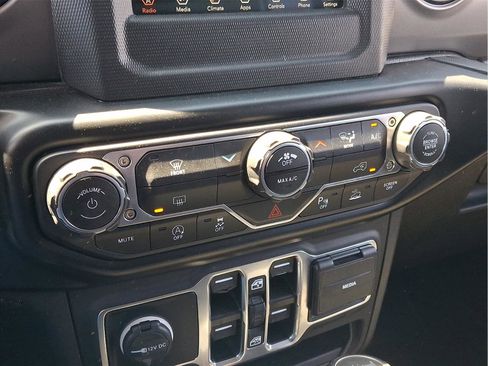 Used 2022 Jeep Wrangler Unlimited Sport AWD/4WD image 41