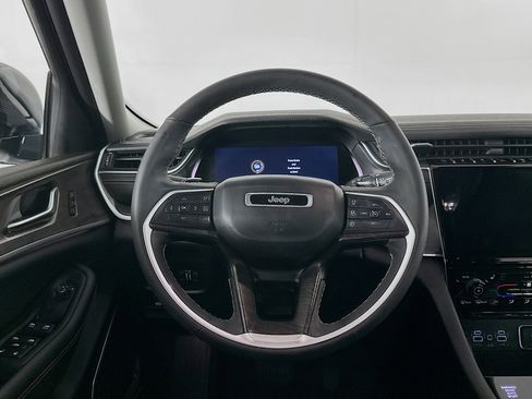 Used 2023 Jeep Grand Cherokee L Limited w/ Trailer Tow Group (B) image 18