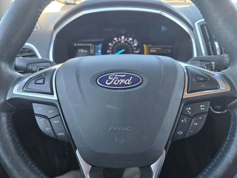 Used 2019 Ford Edge Titanium w/ Cold Weather Package AWD/4WD image 9
