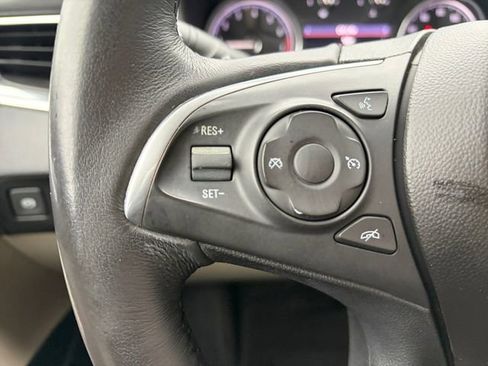 Used 2021 Buick Enclave Essence w/ Sound and Sites Package image 6