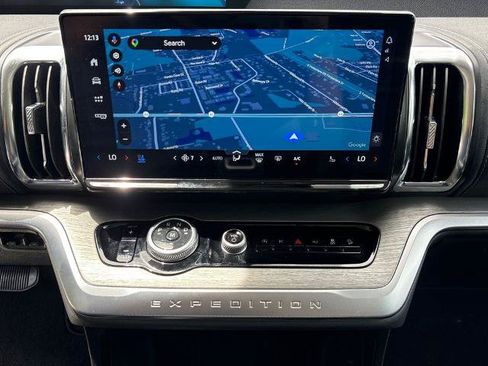 Certified 2025 Ford Expedition Max Platinum AWD/4WD image 22