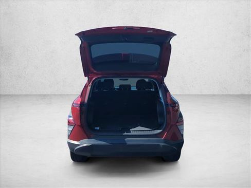Used 2024 Hyundai Kona SE AWD/4WD image 6