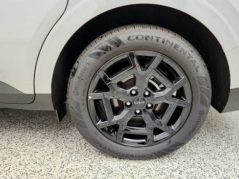 Used 2026 Kia Carnival SX w/ SX Dark Edition Package FWD image 9