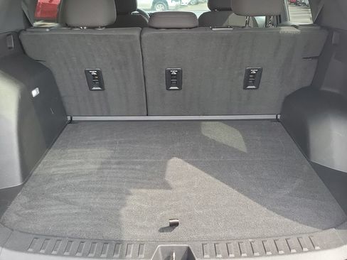 Certified 2025 Chevrolet Equinox LT FWD image 10