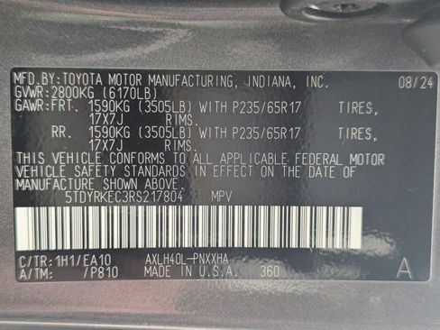 Used 2024 Toyota Sienna XLE FWD image 27