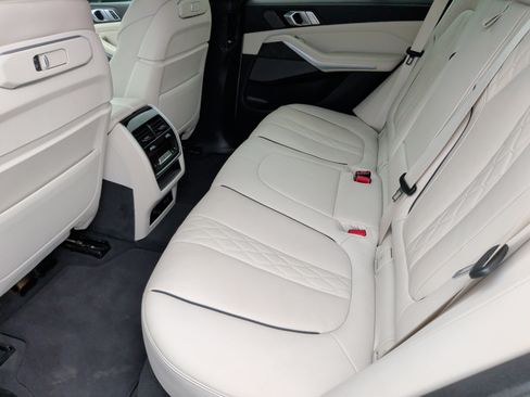 Certified 2024 BMW X5 xDrive40i w/ M Sport Package AWD/4WD image 39