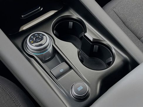 Used 2025 Ford Explorer Active image 22