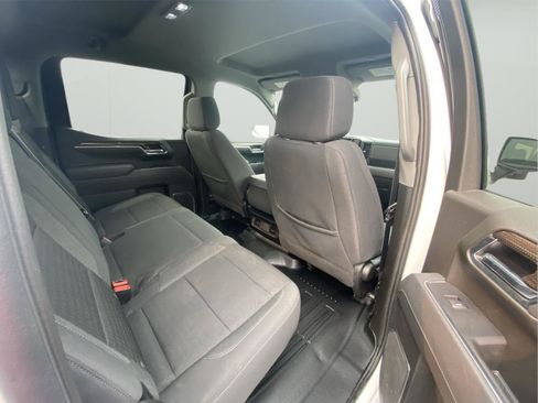Used 2026 Chevrolet Silverado 1500 LT AWD/4WD image 9
