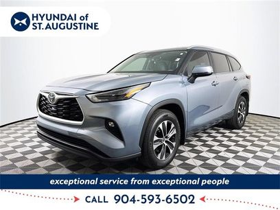 Used 2024 Toyota Highlander XLE