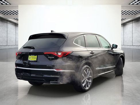 Used 2023 Acura MDX SH-AWD w/ Technology Package image 7