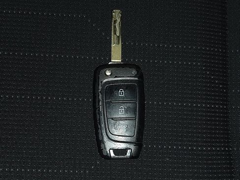 Used 2021 Hyundai Venue SE image 32